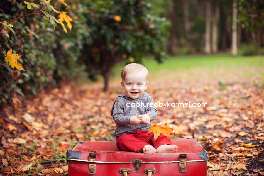 Outdoor autumn baby photo NSW