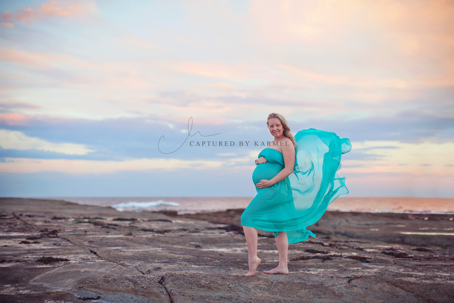 beach maternity photo shoot