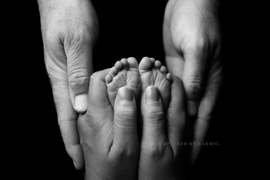 newborn baby photography feet